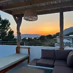 Milos Complex * Pefki