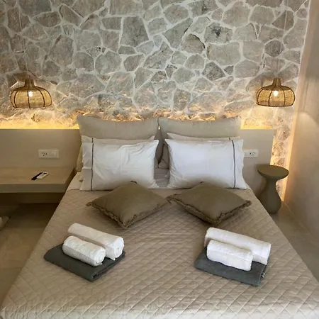 Milos Complex * Pefki