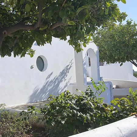 Nyaraló Milos Complex *