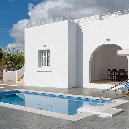 Milos Complex * Pefki