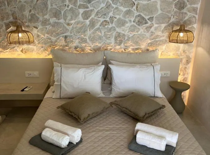 Milos Complex * Pefki (Rhodes)