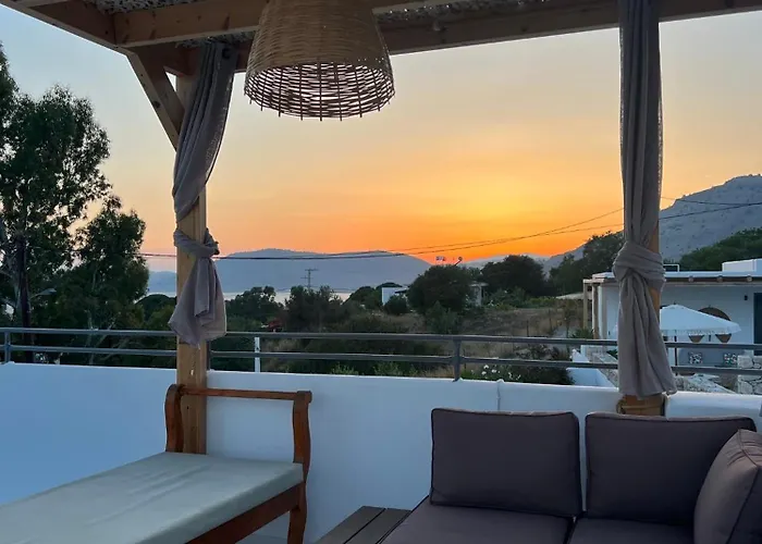 Milos Complex * Pefki